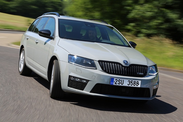 Skoda Octavia Combi Rs photo 31