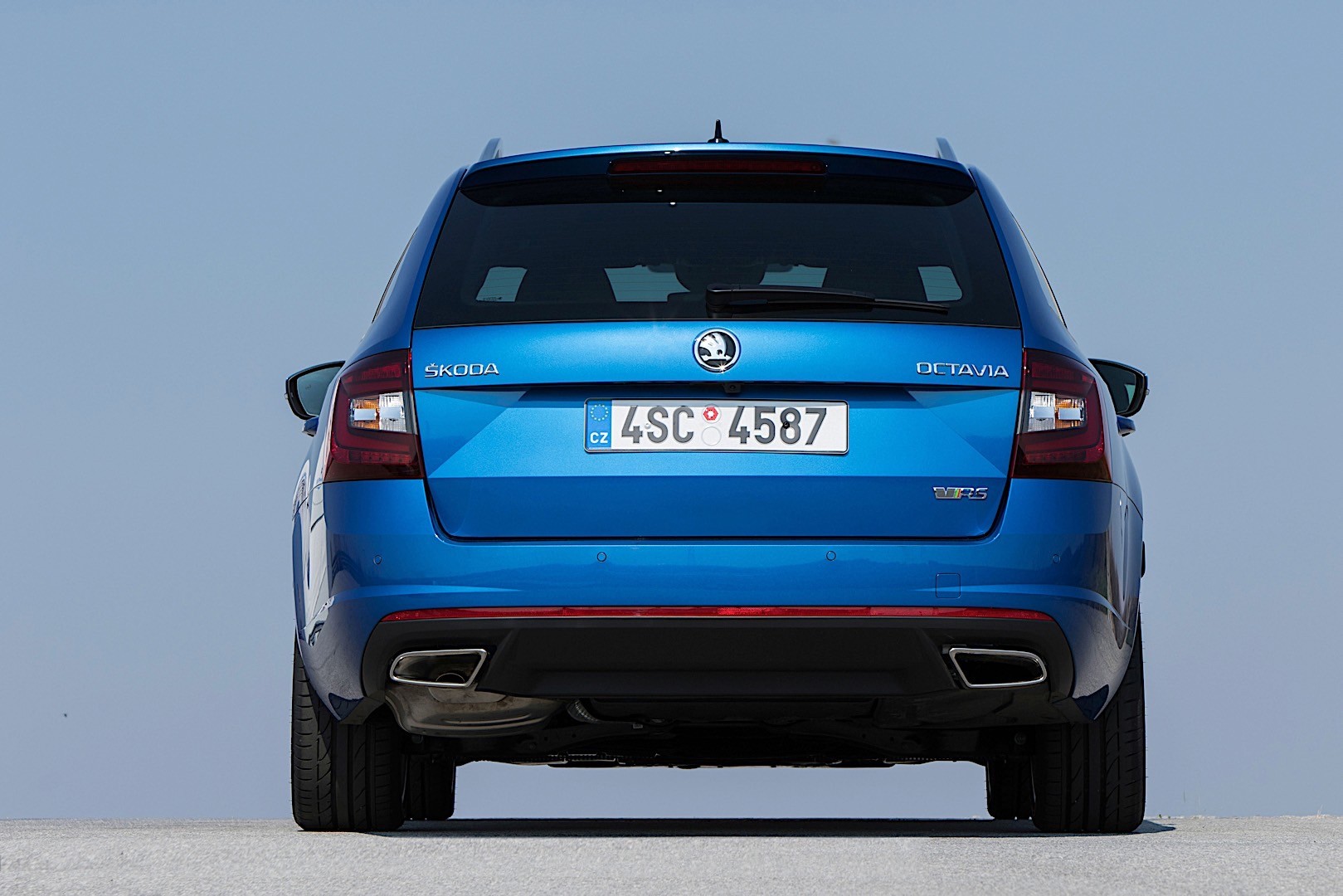 Skoda Octavia Combi Rs photo 12