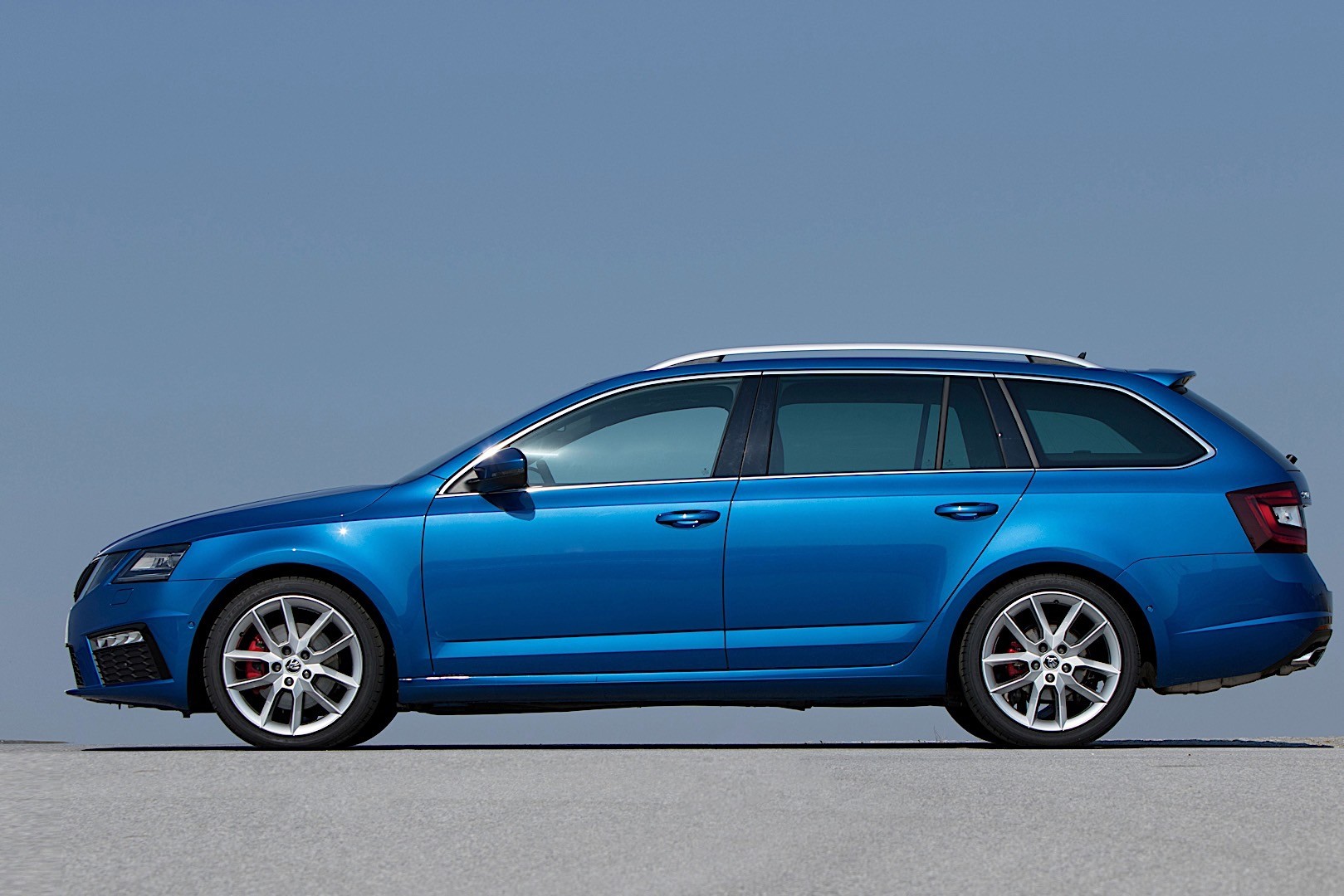 Skoda Octavia Combi Rs photo 27