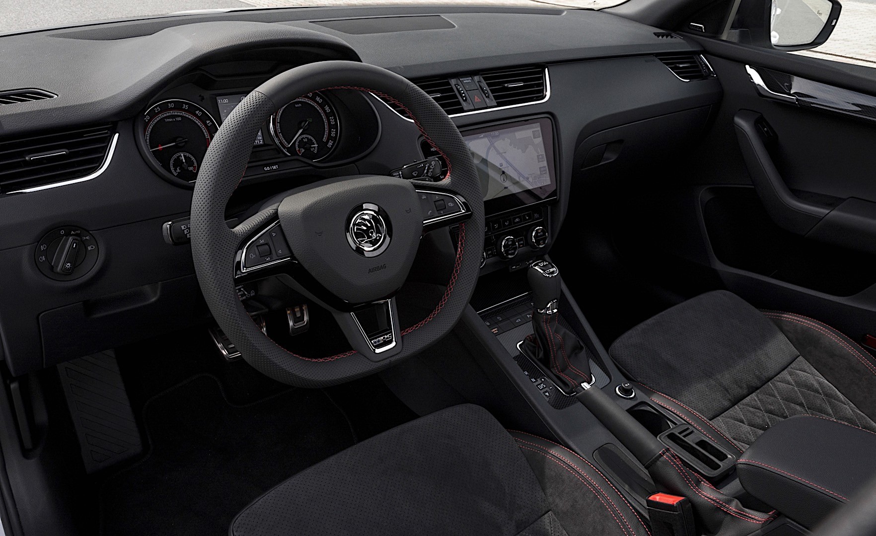 Skoda Octavia Combi Rs photo 38