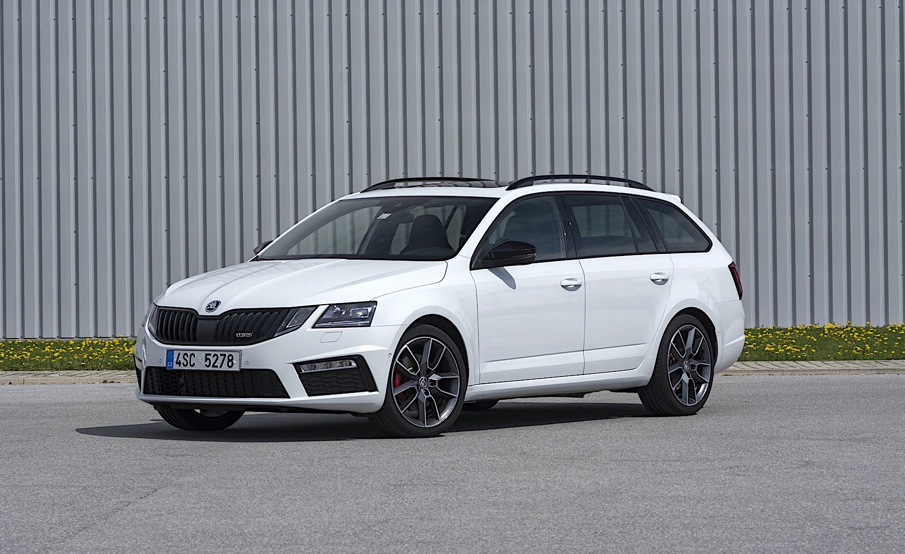 Skoda Octavia Combi Rs photo 34