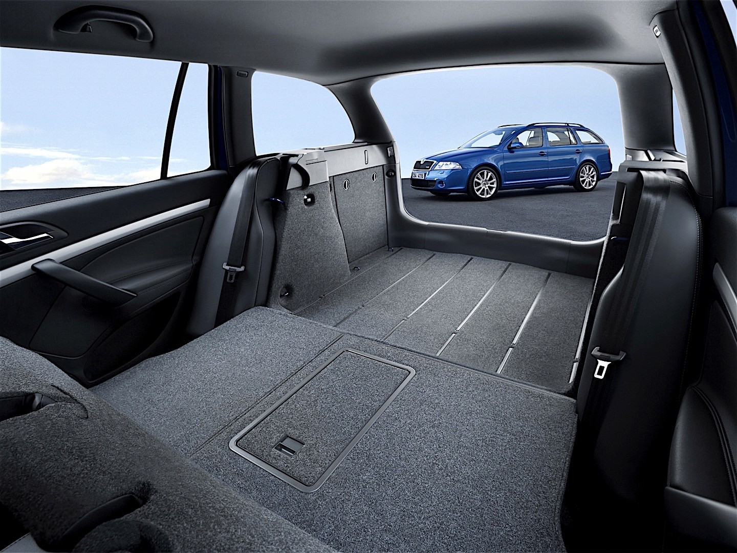 Skoda Octavia Combi Rs photo 34