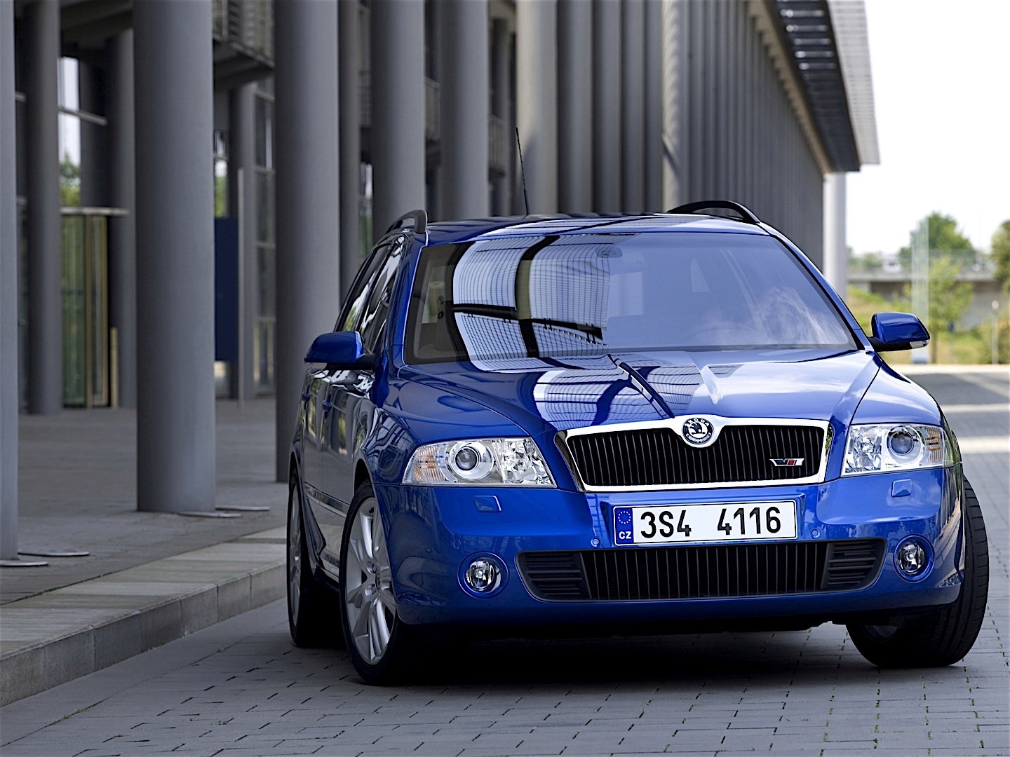 Skoda Octavia Combi Rs photo 16