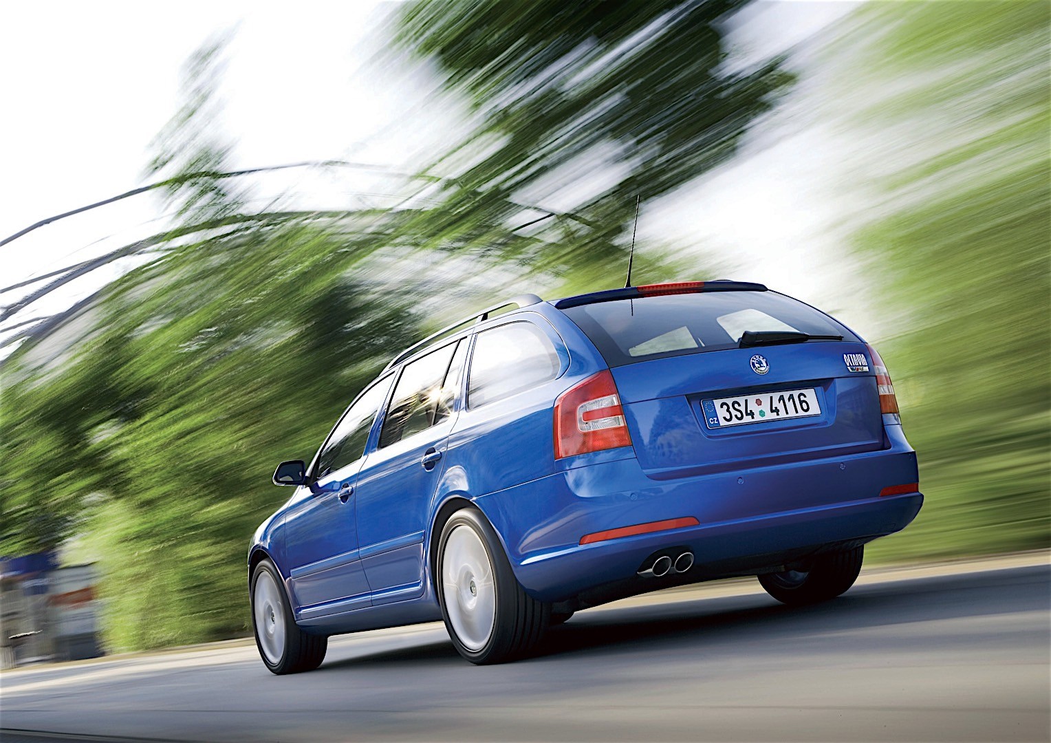 Skoda Octavia Combi Rs photo 18