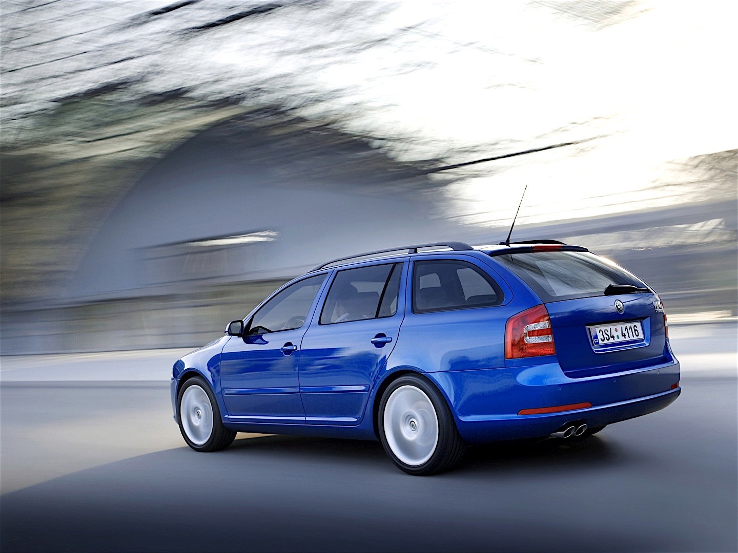 Skoda Octavia Combi Rs photo 22