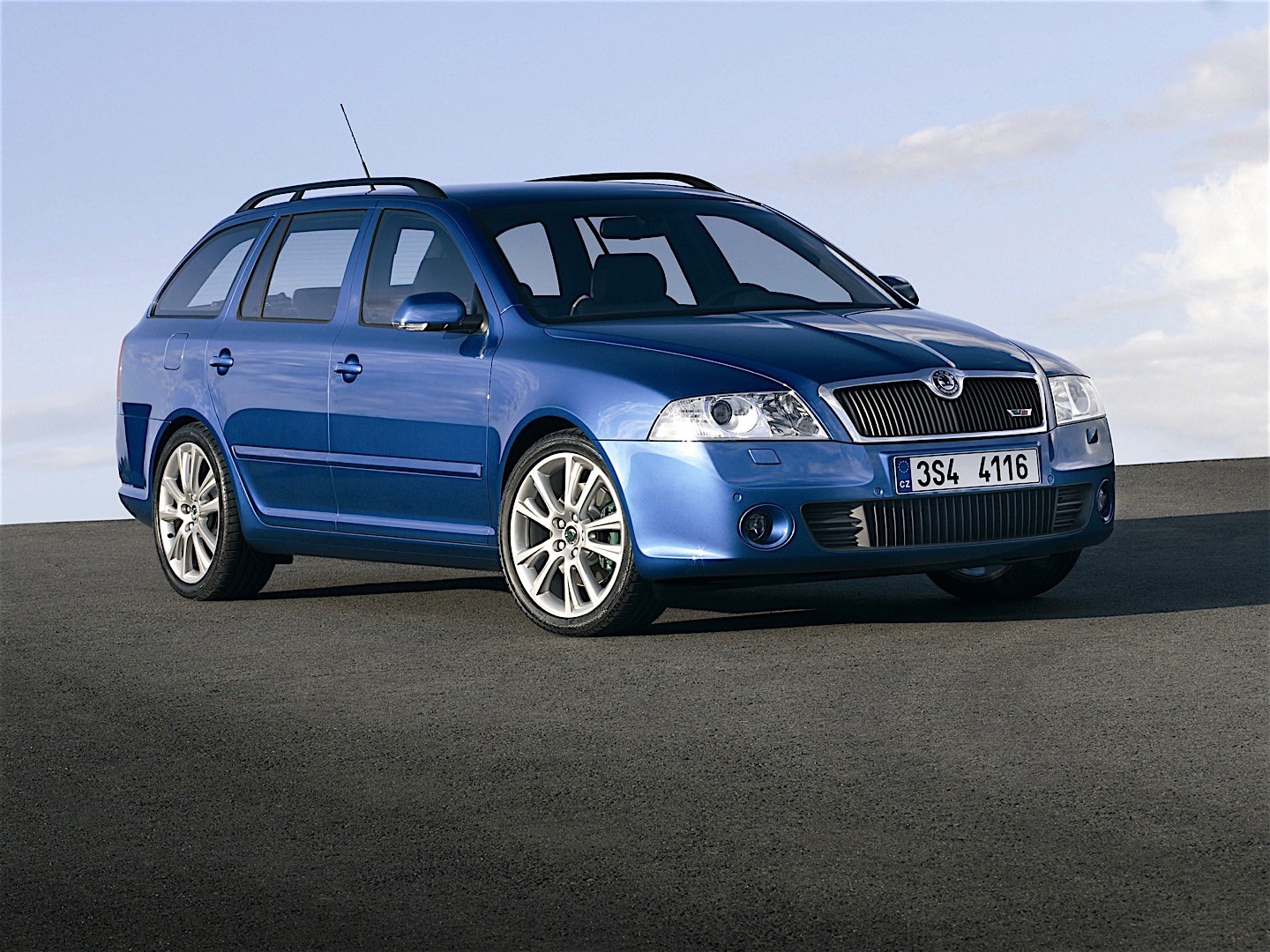 Skoda Octavia Combi Rs photo 25