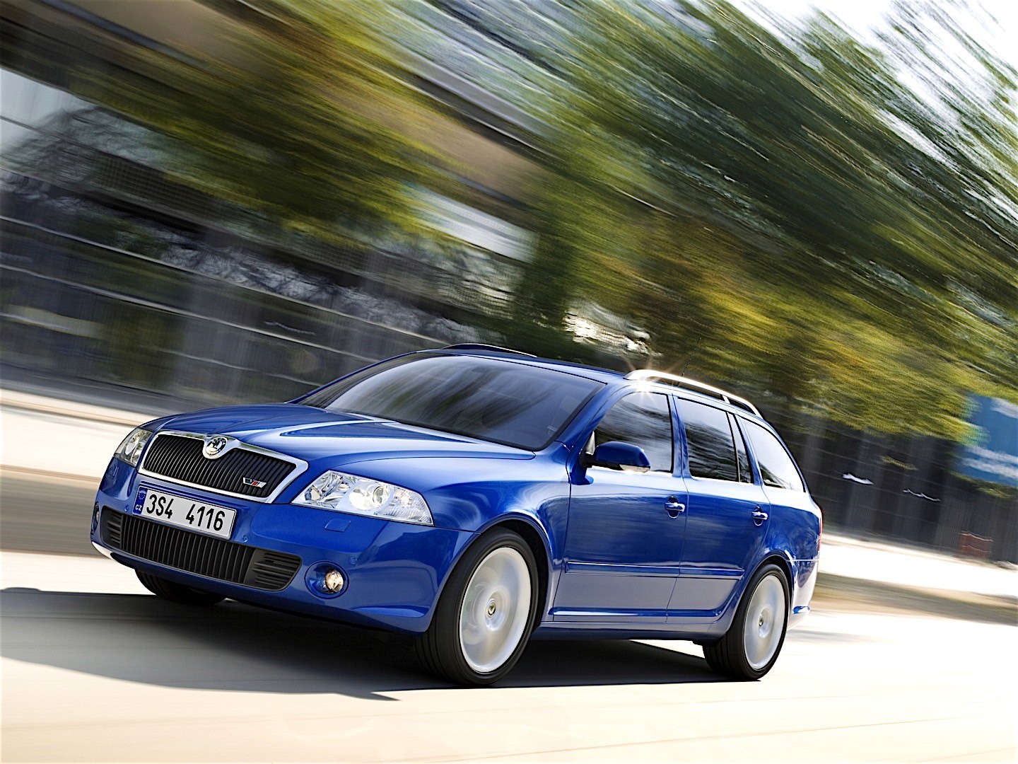 Skoda Octavia Combi Rs photo 28