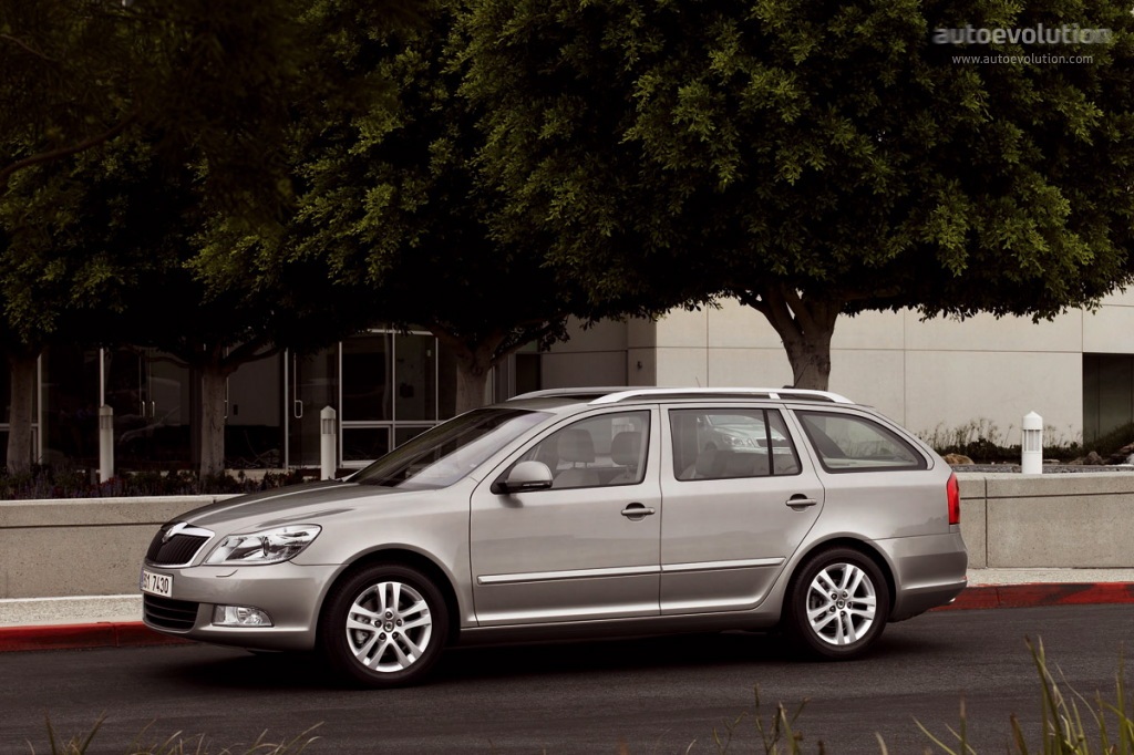 Skoda Octavia Combi photo 3