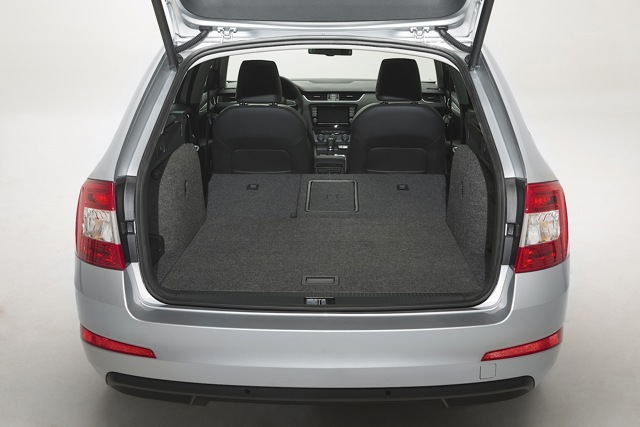 Skoda Octavia Combi photo 14