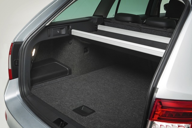 Skoda Octavia Combi photo 22