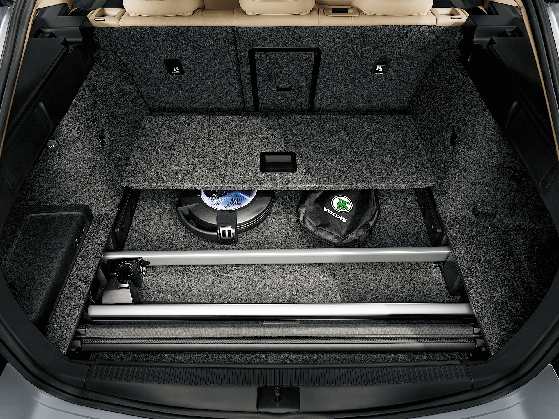 Skoda Octavia Combi photo 26