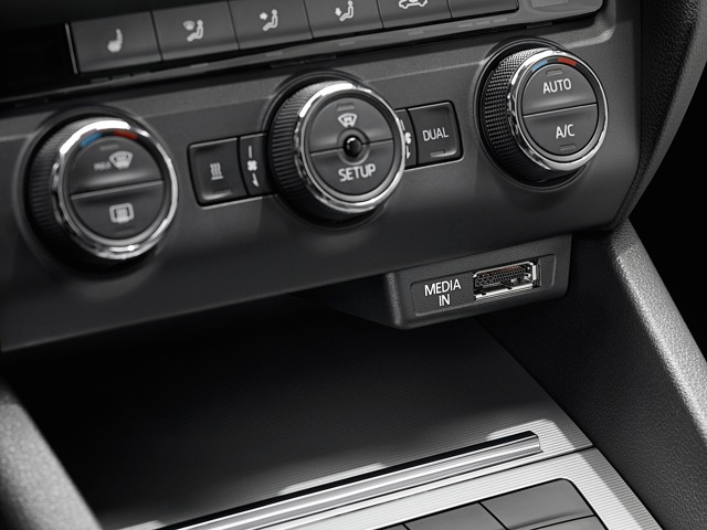 Skoda Octavia Combi photo 28