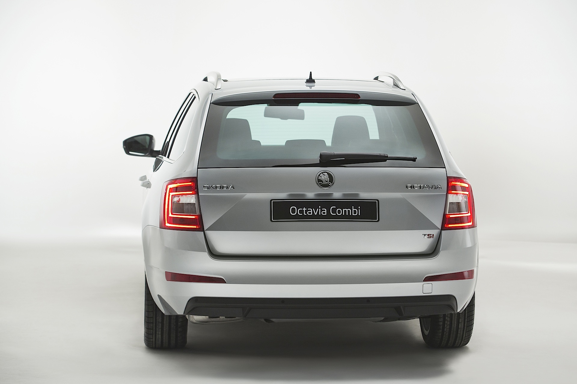 Skoda Octavia Combi photo 4