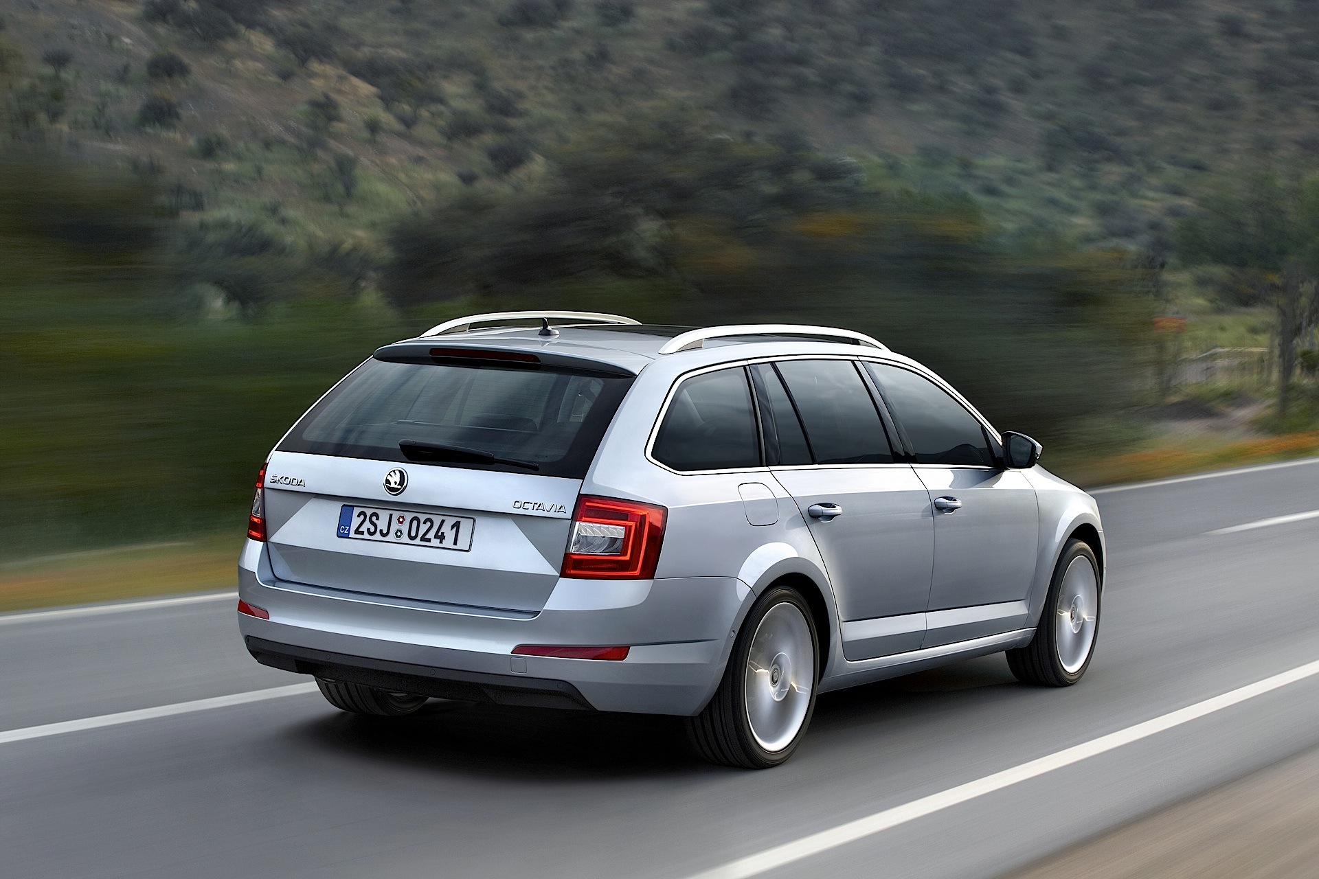Skoda Octavia Combi photo 6