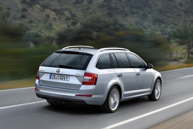 Skoda Octavia Combi photo 6