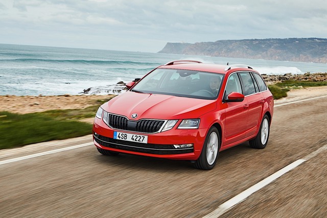 Skoda Octavia Combi photo 4