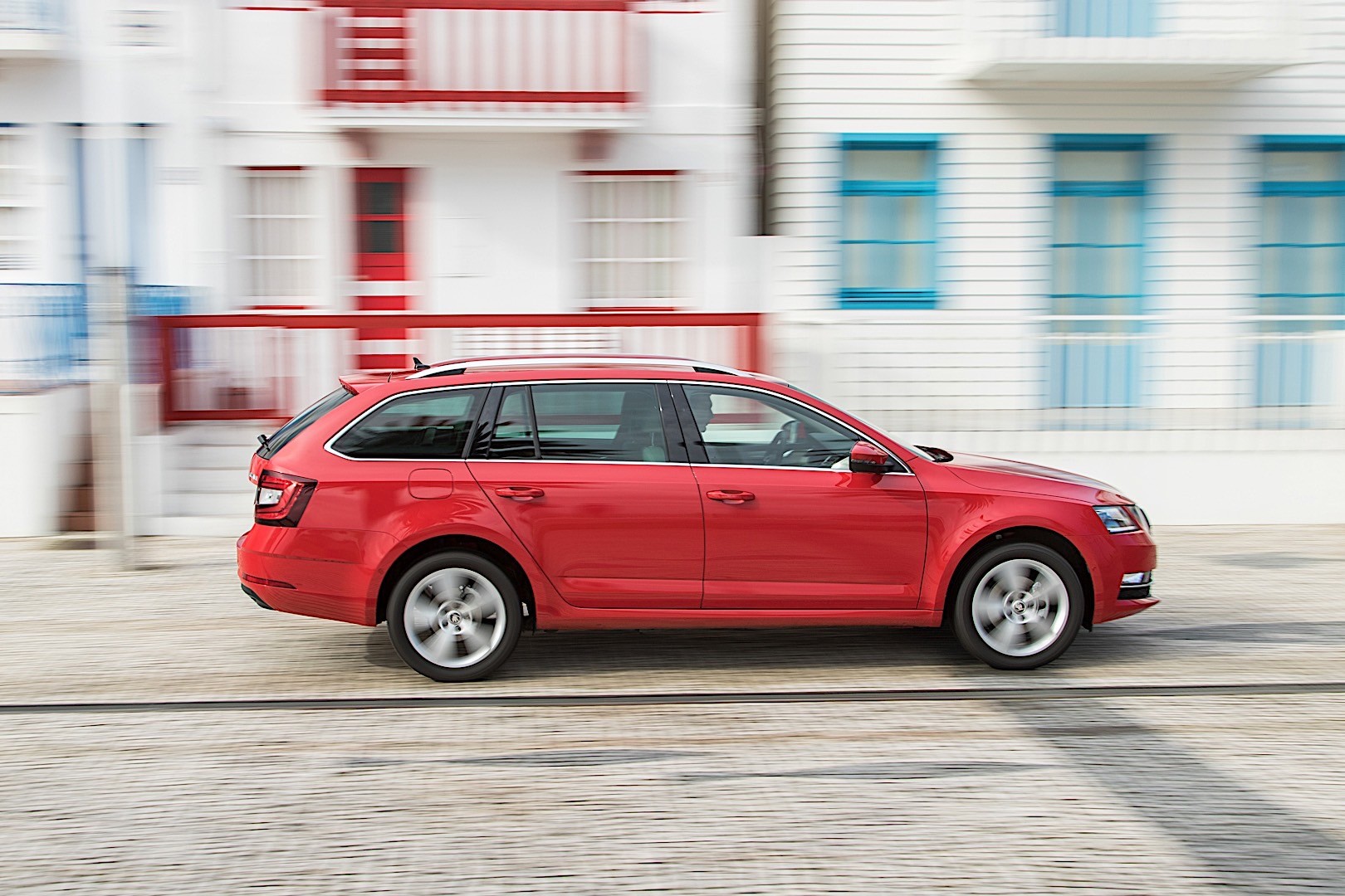 Skoda Octavia Combi photo 5