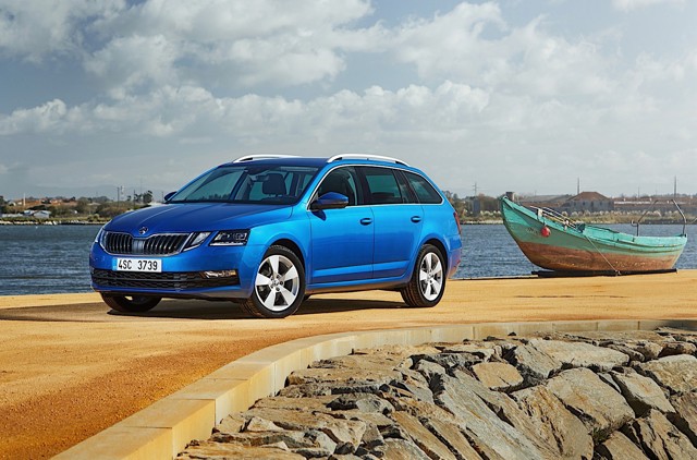 Skoda Octavia Combi photo 22