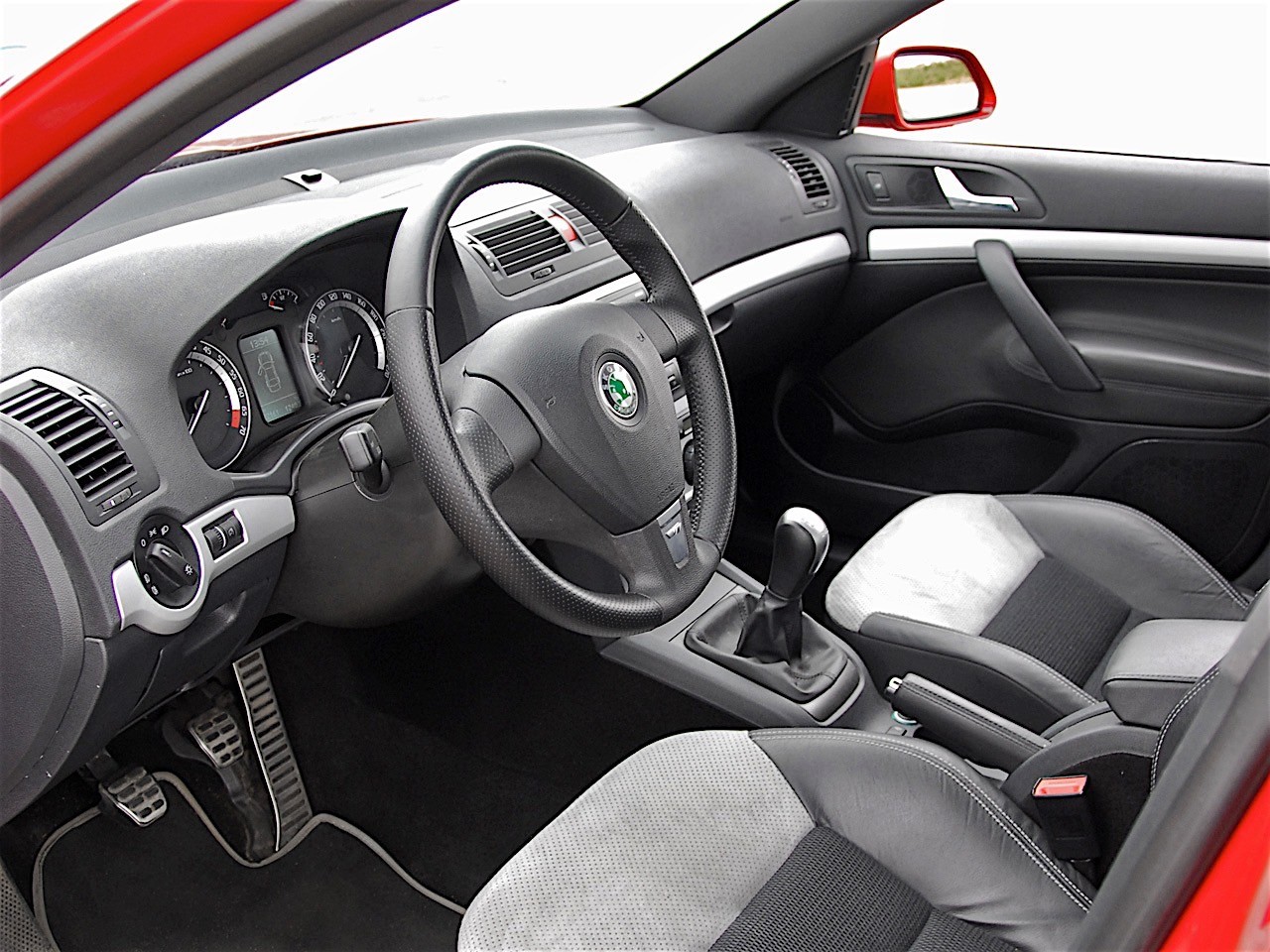 Skoda Octavia Rs photo 31