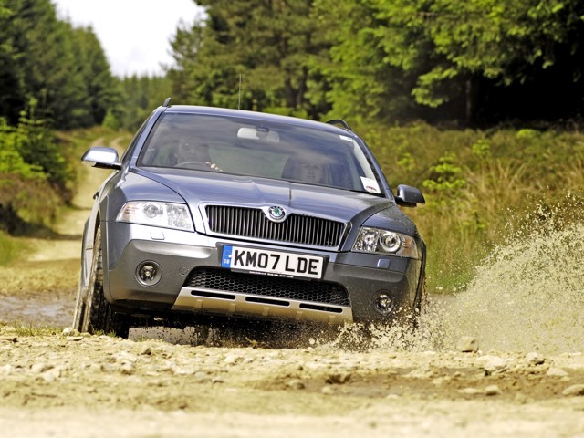 Skoda Octavia Scout foto 14