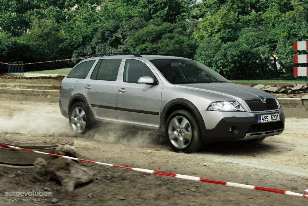 Skoda Octavia Scout photo 2