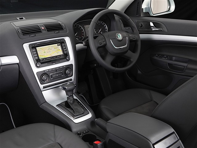 Skoda Octavia Scout foto 48