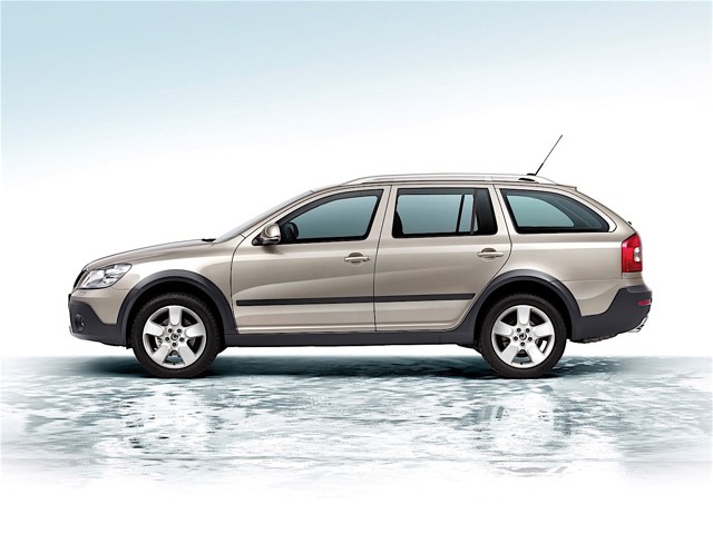 Skoda Octavia Scout foto 7
