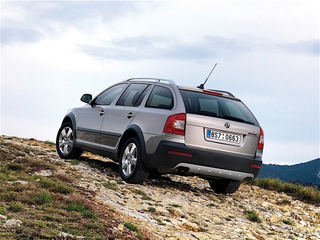 Skoda Octavia Scout foto 17