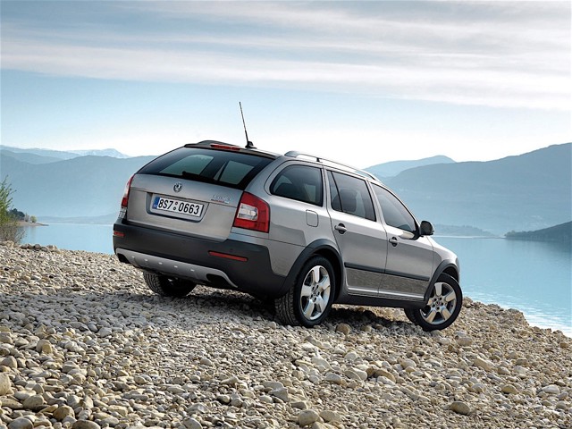 Skoda Octavia Scout foto 22