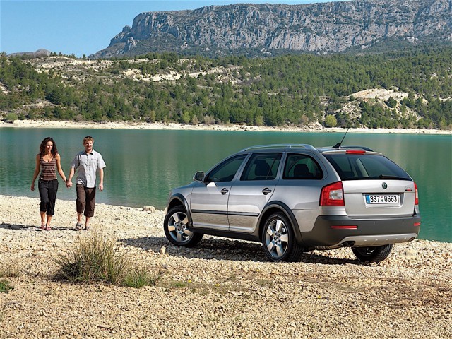 Skoda Octavia Scout foto 26