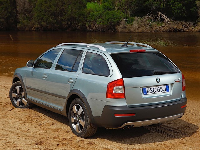 Skoda Octavia Scout foto 38