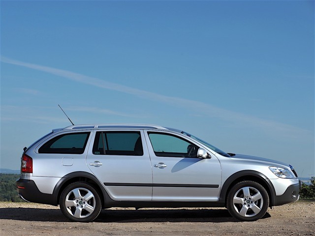 Skoda Octavia Scout foto 44
