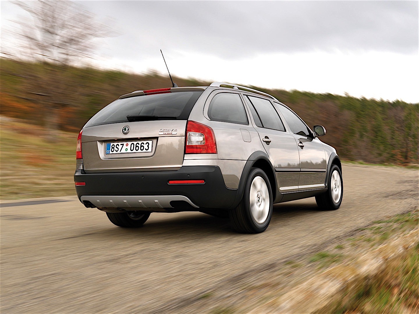 Skoda Octavia Scout photo 6