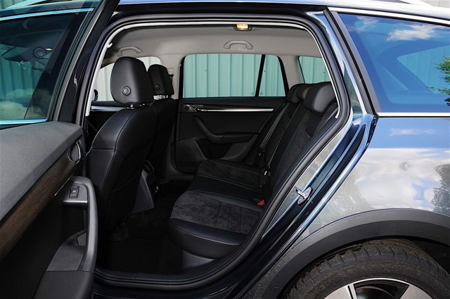 Skoda Octavia Scout photo 57