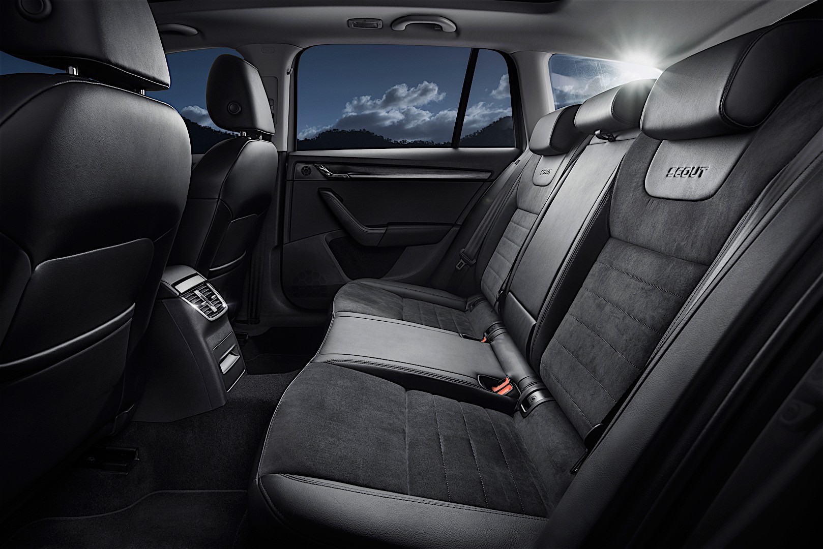 Skoda Octavia Scout photo 58