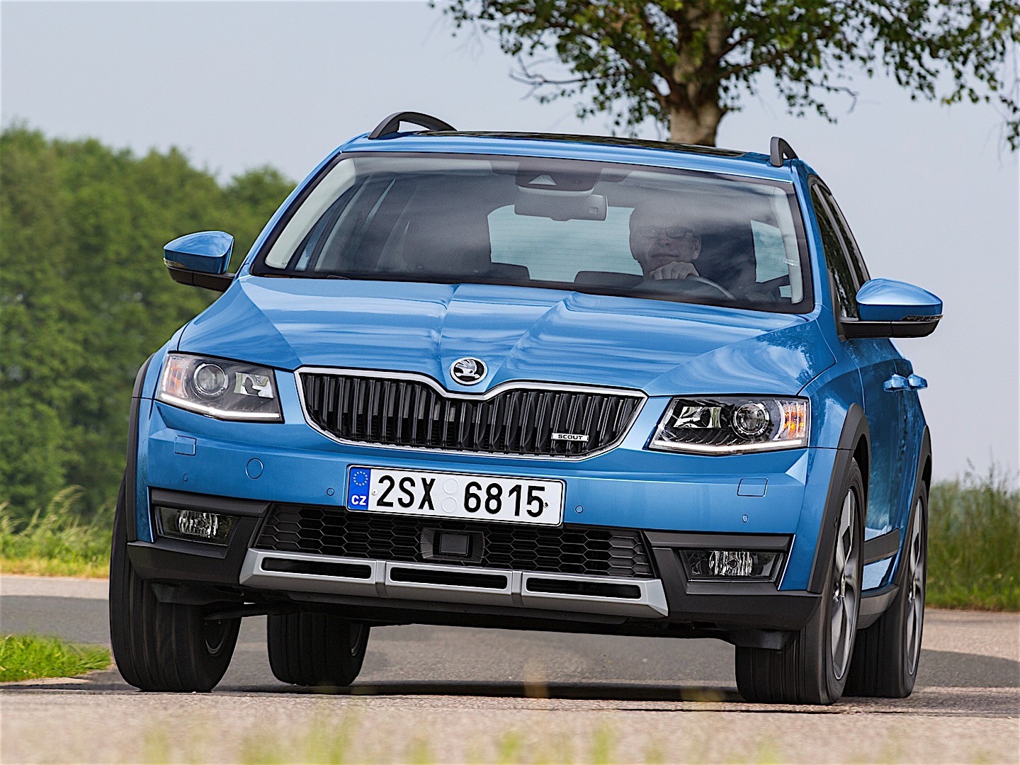 Skoda Octavia Scout photo 6