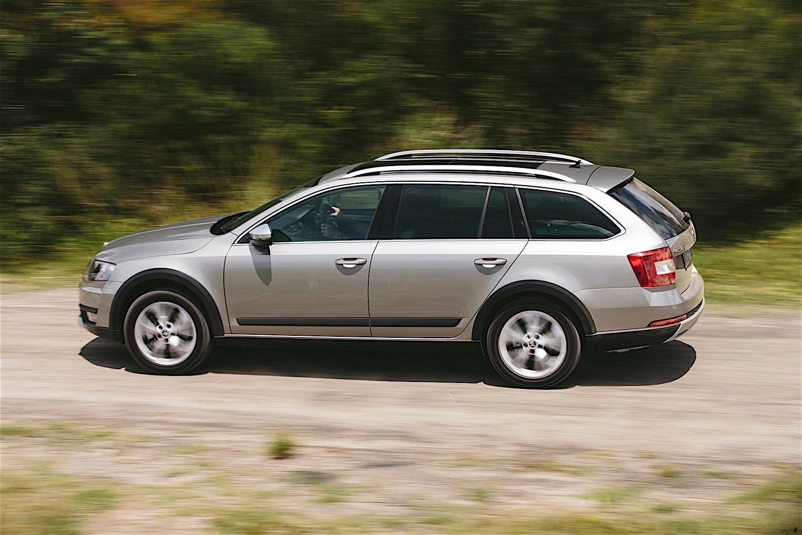 Skoda Octavia Scout photo 29