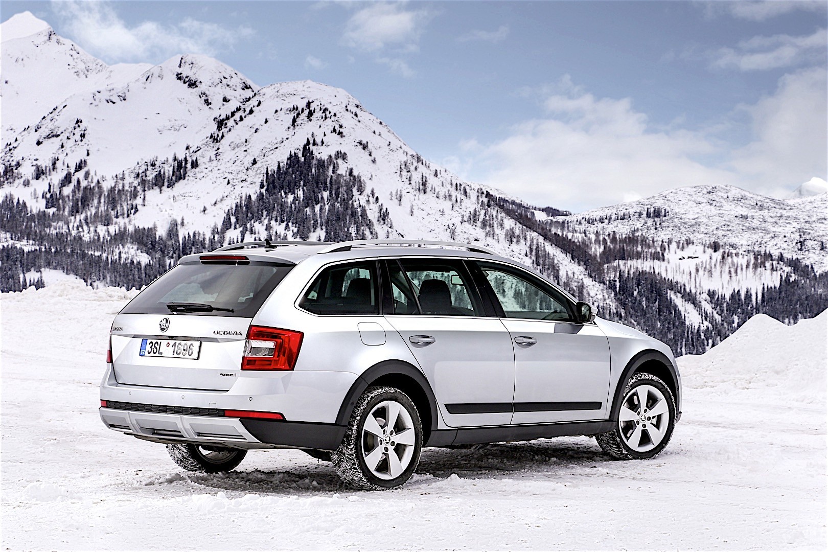 Skoda Octavia Scout photo 30