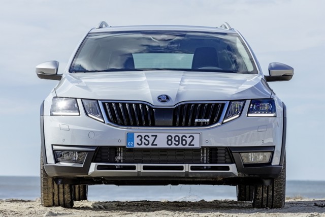 Skoda Octavia Scout foto 11