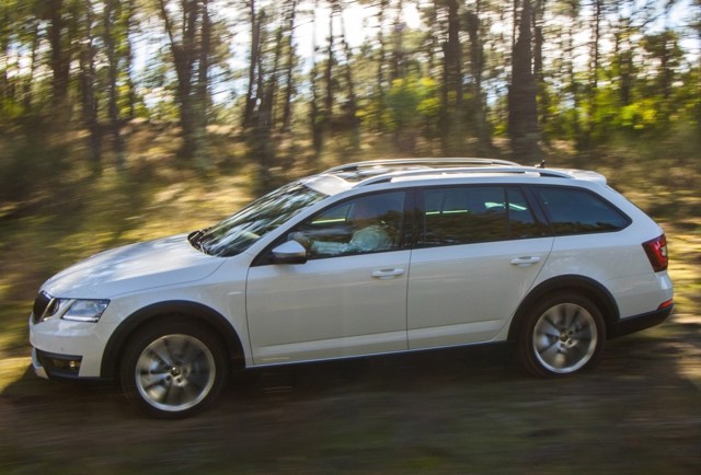 Skoda Octavia Scout foto 13