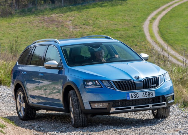 Skoda Octavia Scout foto 24