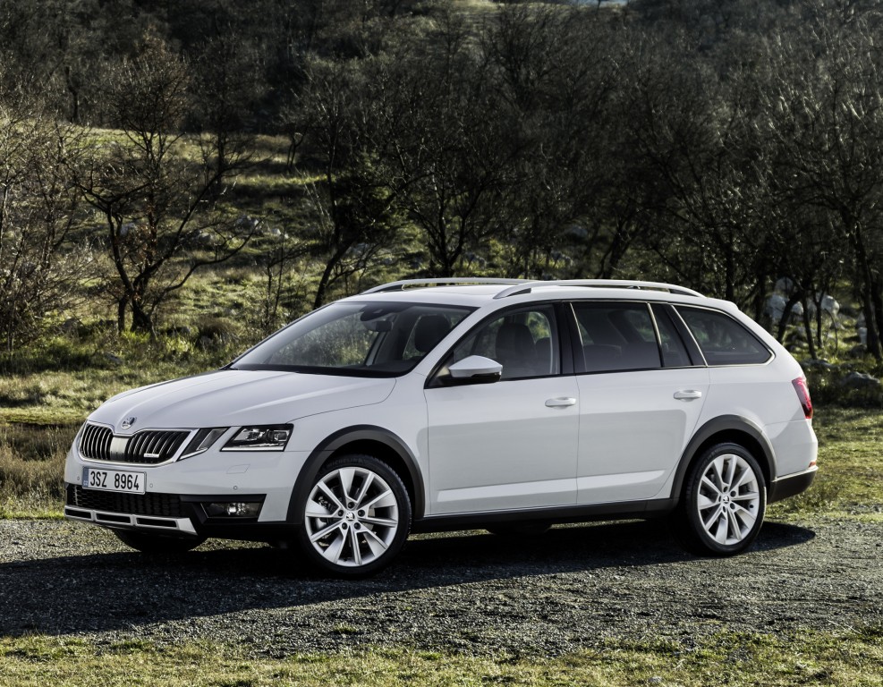 Skoda Octavia Scout photo 3
