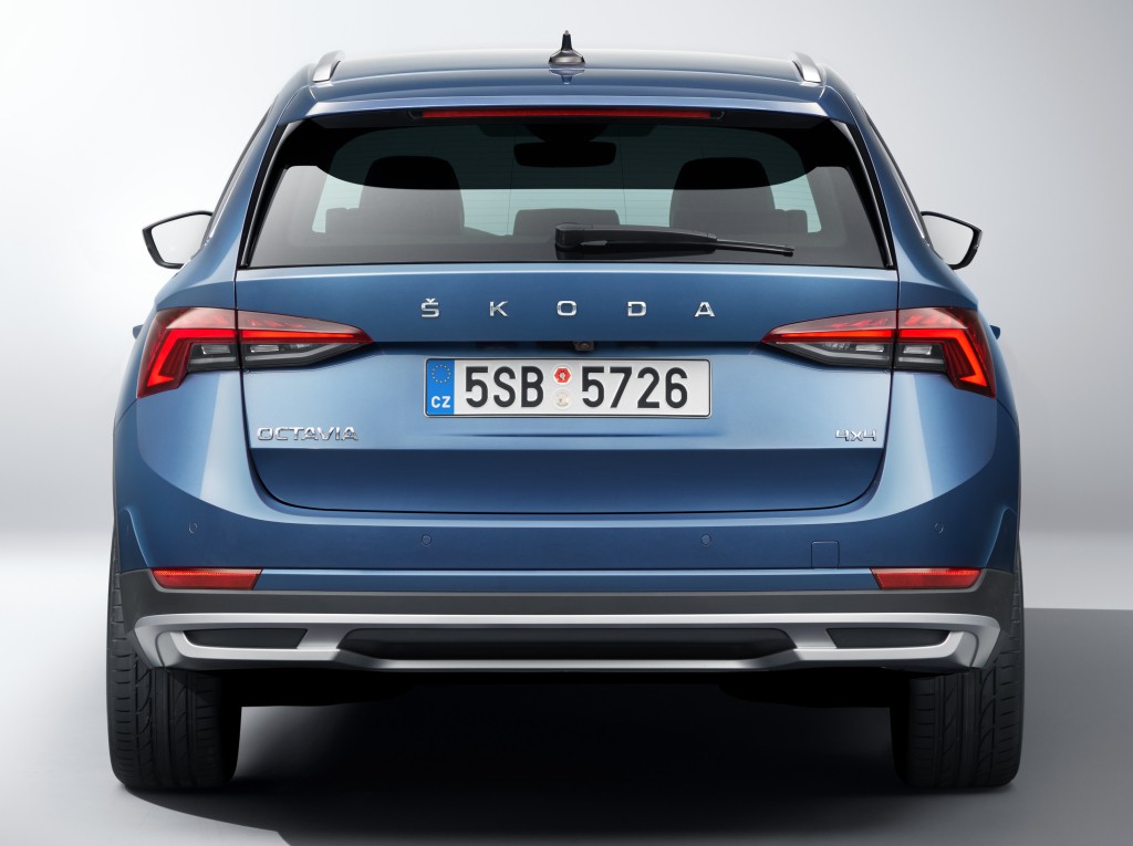 Skoda Octavia Scout photo 11