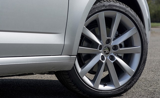 Skoda Octavia photo 16
