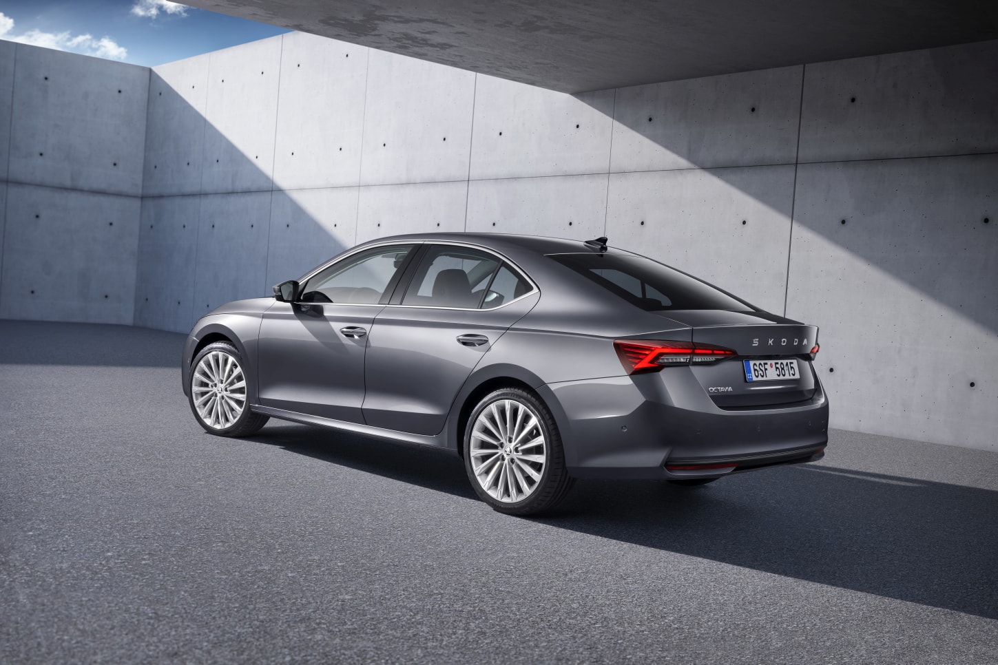 Skoda Octavia photo 4