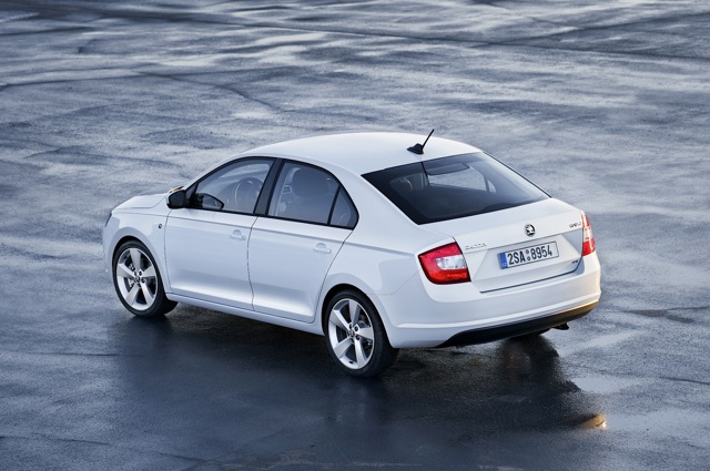 Skoda Rapid photo 8