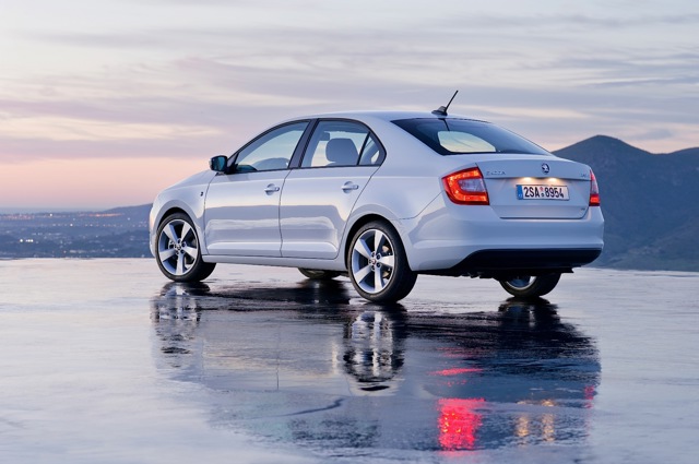 Skoda Rapid photo 14