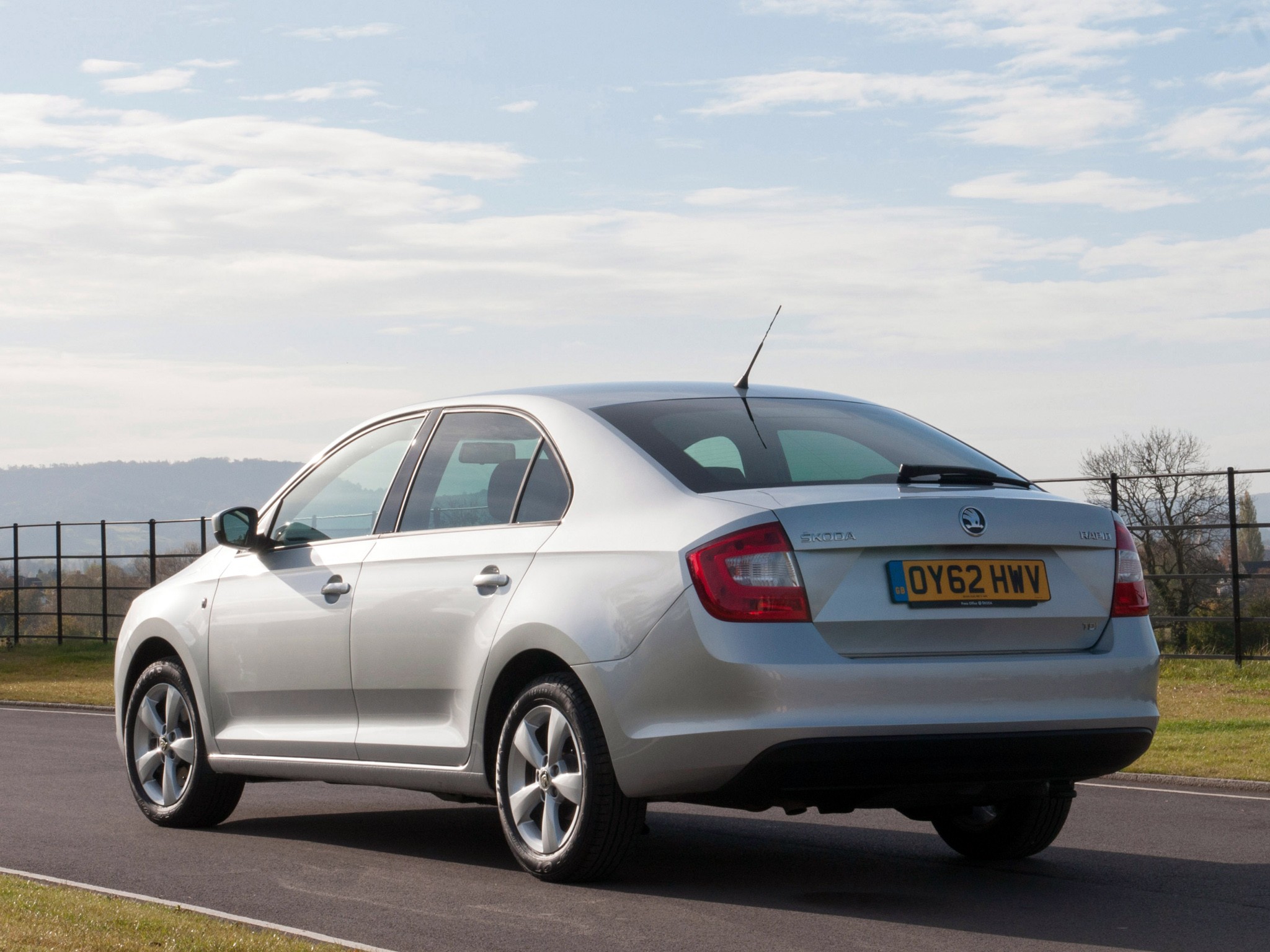 Skoda Rapid photo 51