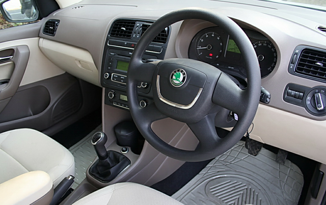 Skoda Rapid foto 9