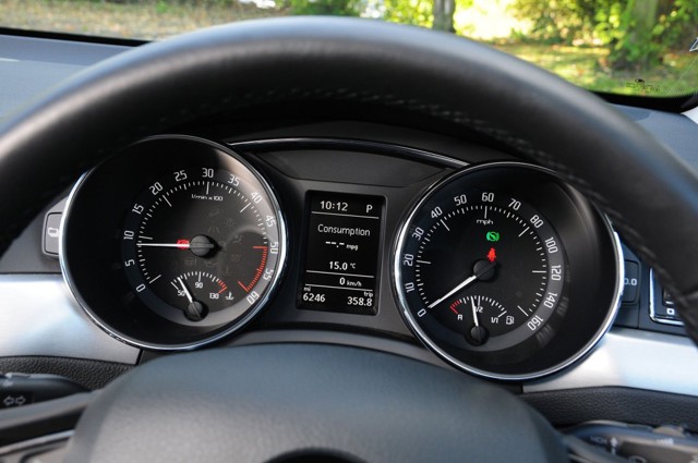 Skoda Superb Combi / Scout photo 45